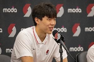 你对中国篮球意味着什么？杨瀚森：更好地帮助国家队和后面的人